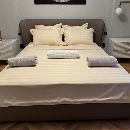 Apartament Lux Vedere Rond Alba Iulia Βουκουρέστι Εξωτερικό φωτογραφία